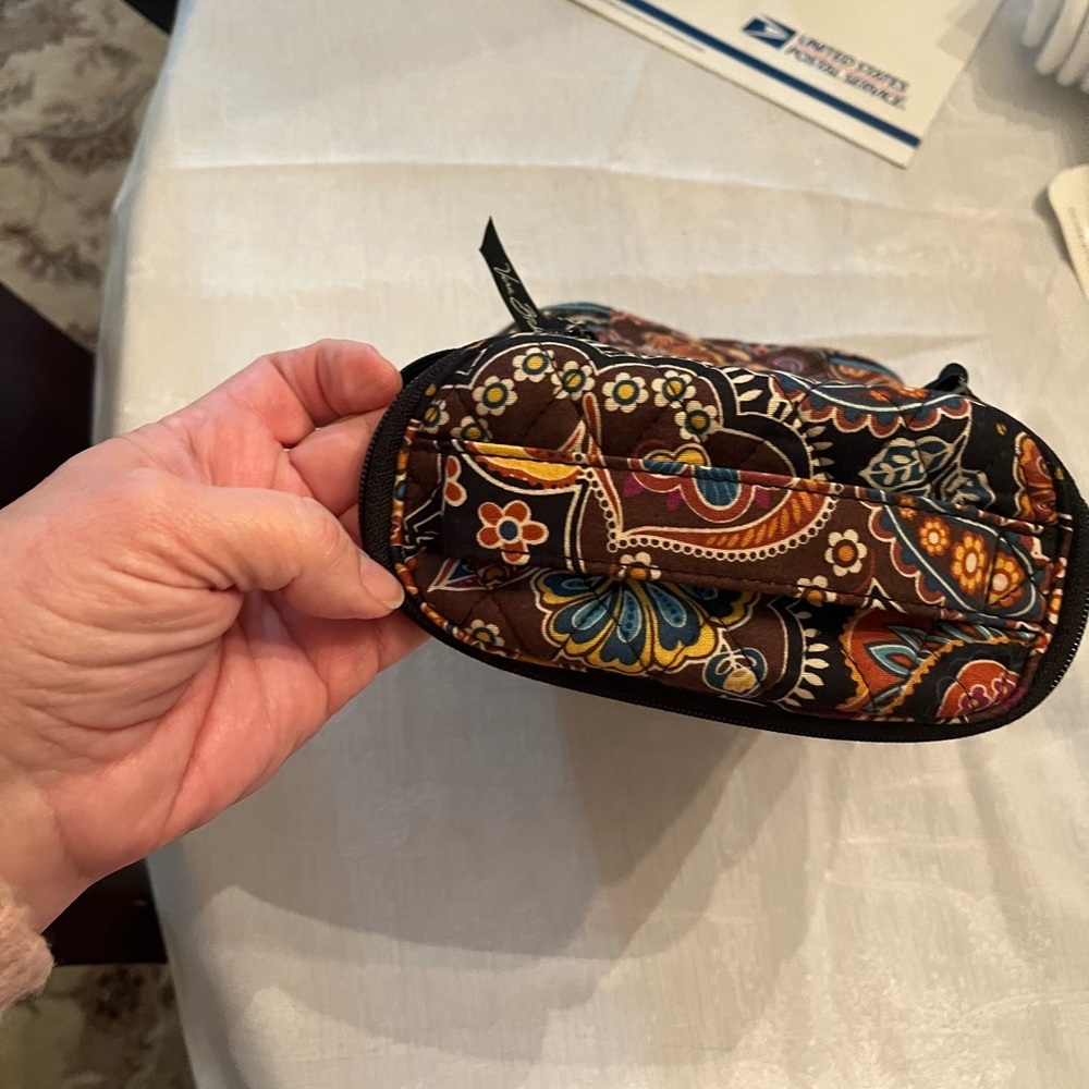 Vera Bradley like new - Picture 4 of 5